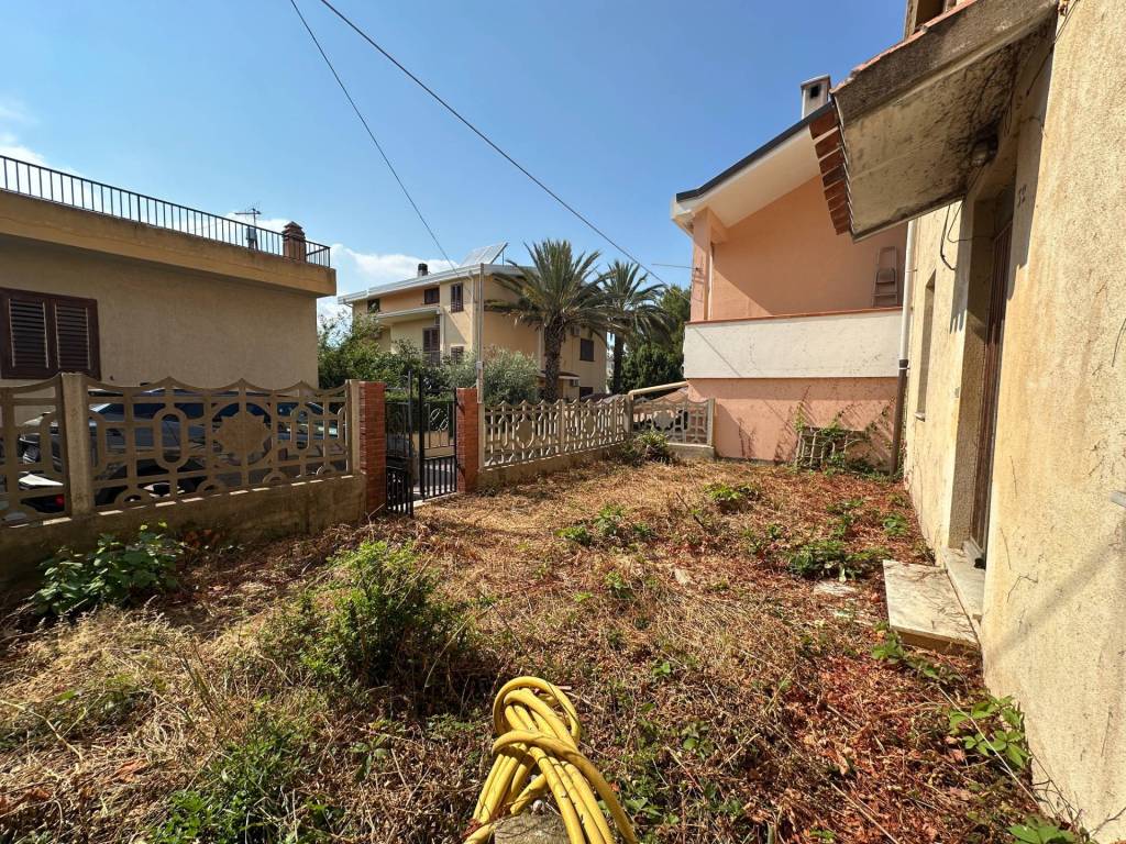 Casa indipendente a Tortolì in Via Sebastiano Satta - Foto 3