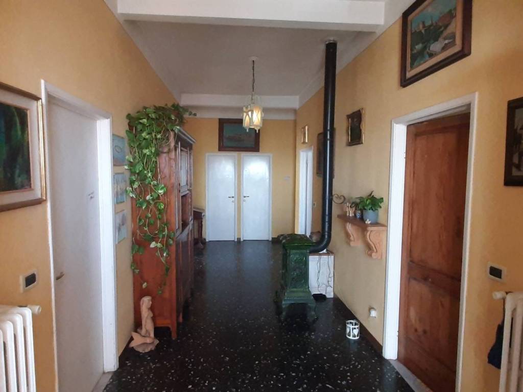 Appartamento a Rosignano marittimo in Via Giuseppe Lombardo Radice - Foto 4