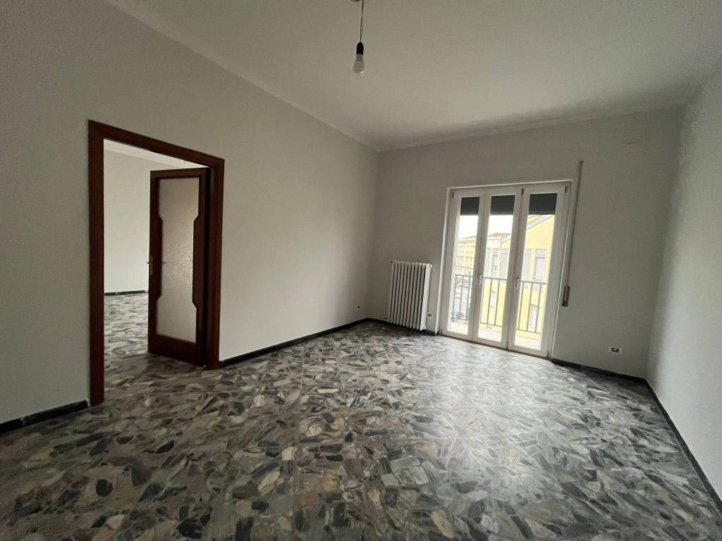 Appartamento a Benevento in Via Emanuele Caggiano - Foto 2