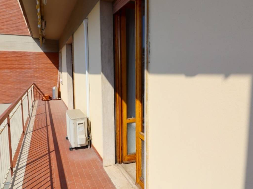 Appartamento a Montevarchi in Via Vincenzo Bellini - Foto 5