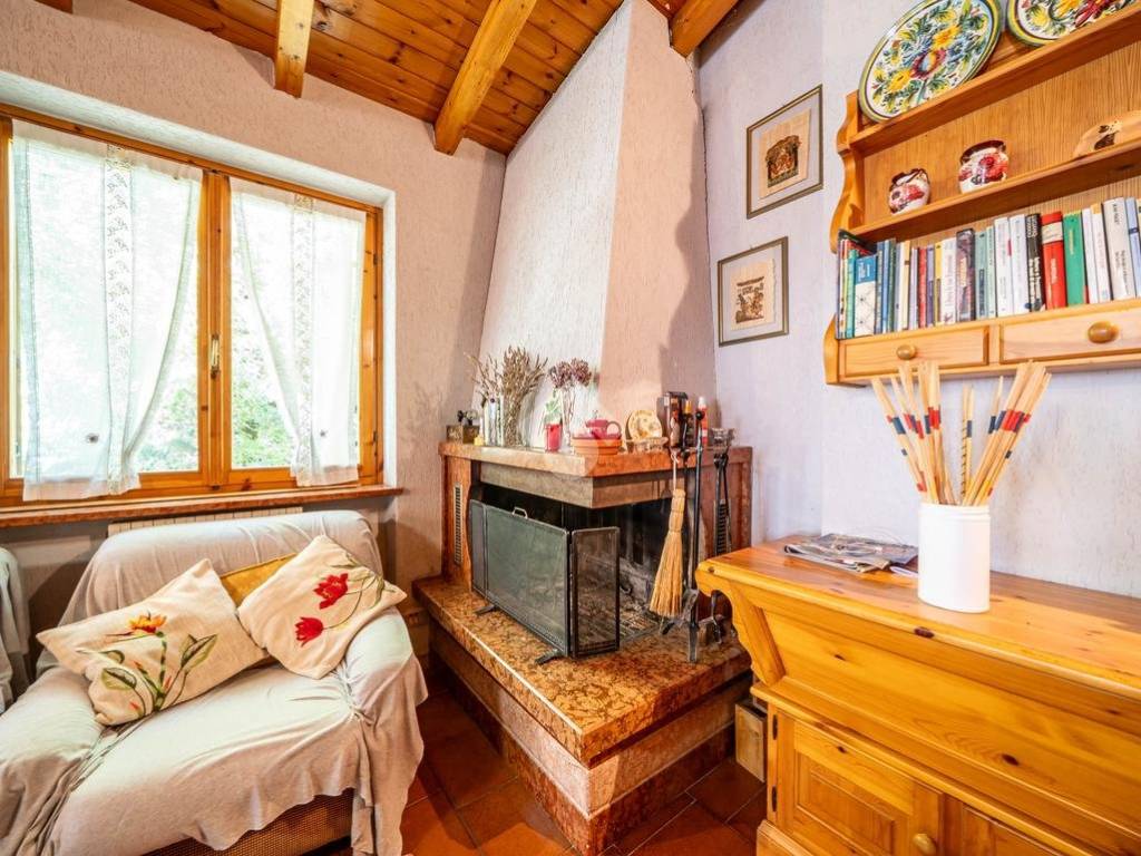 Villa a Erbezzo in Contrada Chiomati - Foto 5