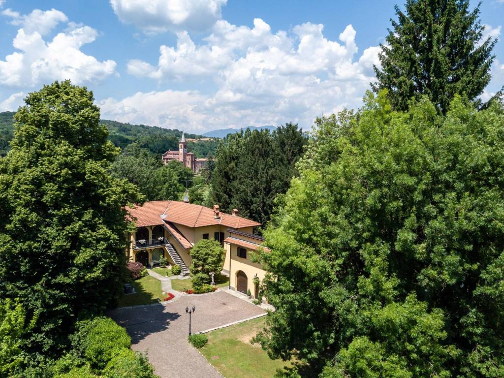 Villa a Castiglione olona in Via Salvo D'Acquisto, 15 - Foto 2