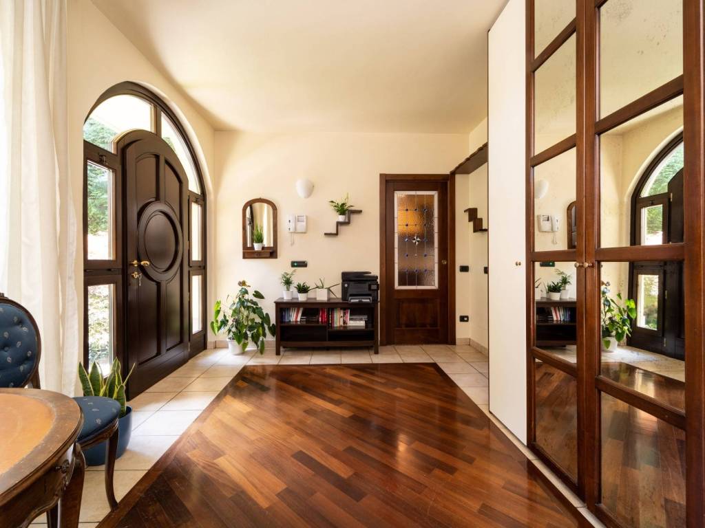 Villa a Castiglione olona in Via Salvo D'Acquisto, 15 - Foto 3