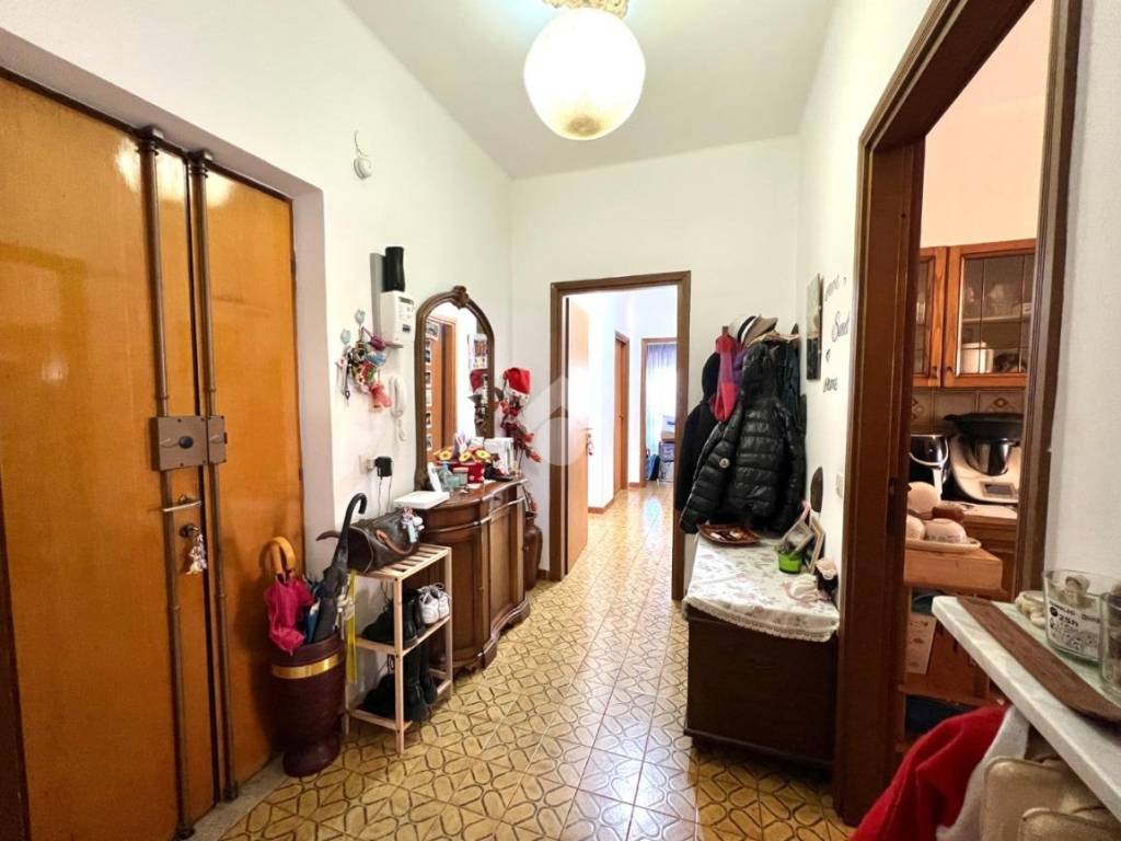 Appartamento a Ceglie messapica in Via Milano, 44 - Foto 4