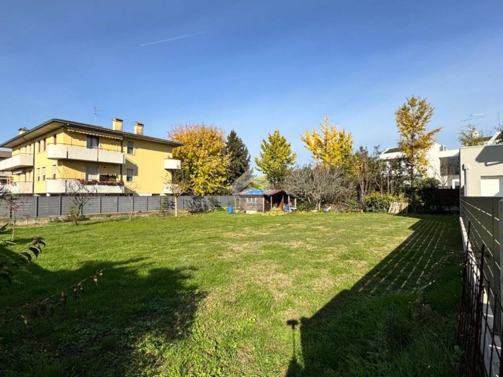 Terreno a Lonigo in Via P. della Torre, 27 - Foto 4