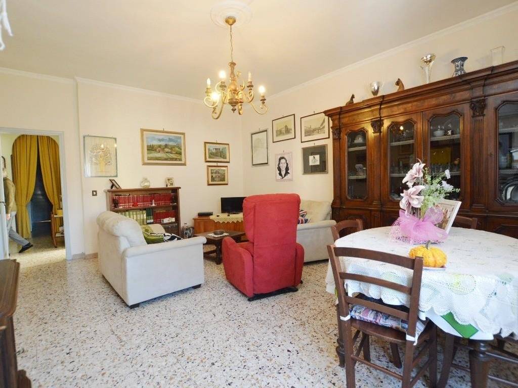 Appartamento a Lucca in Lucca, Via Sant'Anna - Foto 4