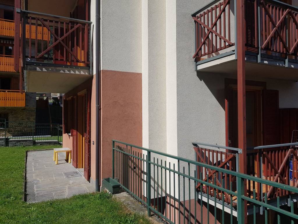 Appartamento a Chiesa in valmalenco in Contrada Battaini, 21 - Foto 3