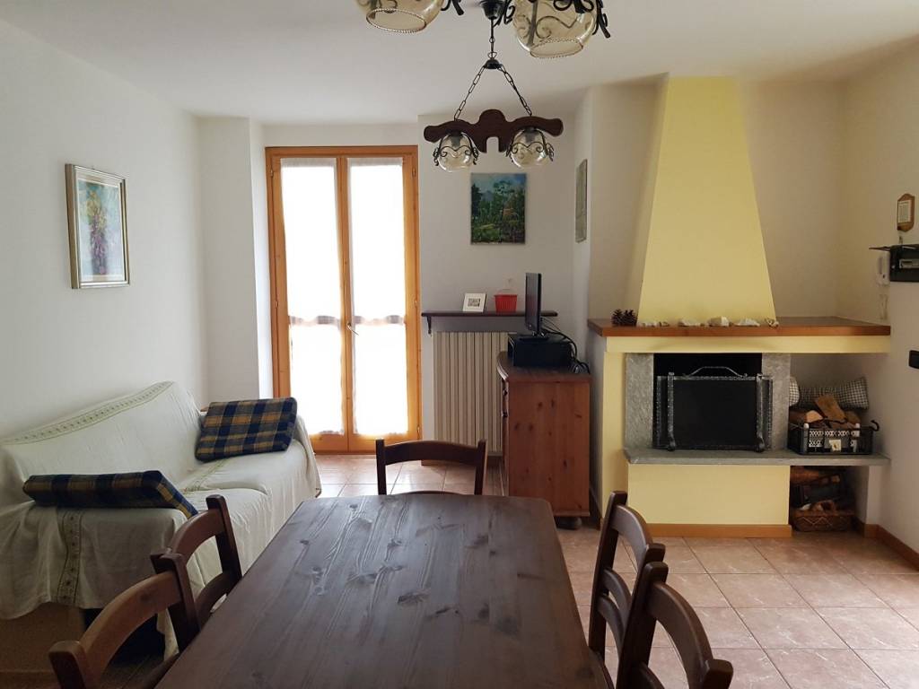 Appartamento a Chiesa in valmalenco in Contrada Battaini, 21 - Foto 4