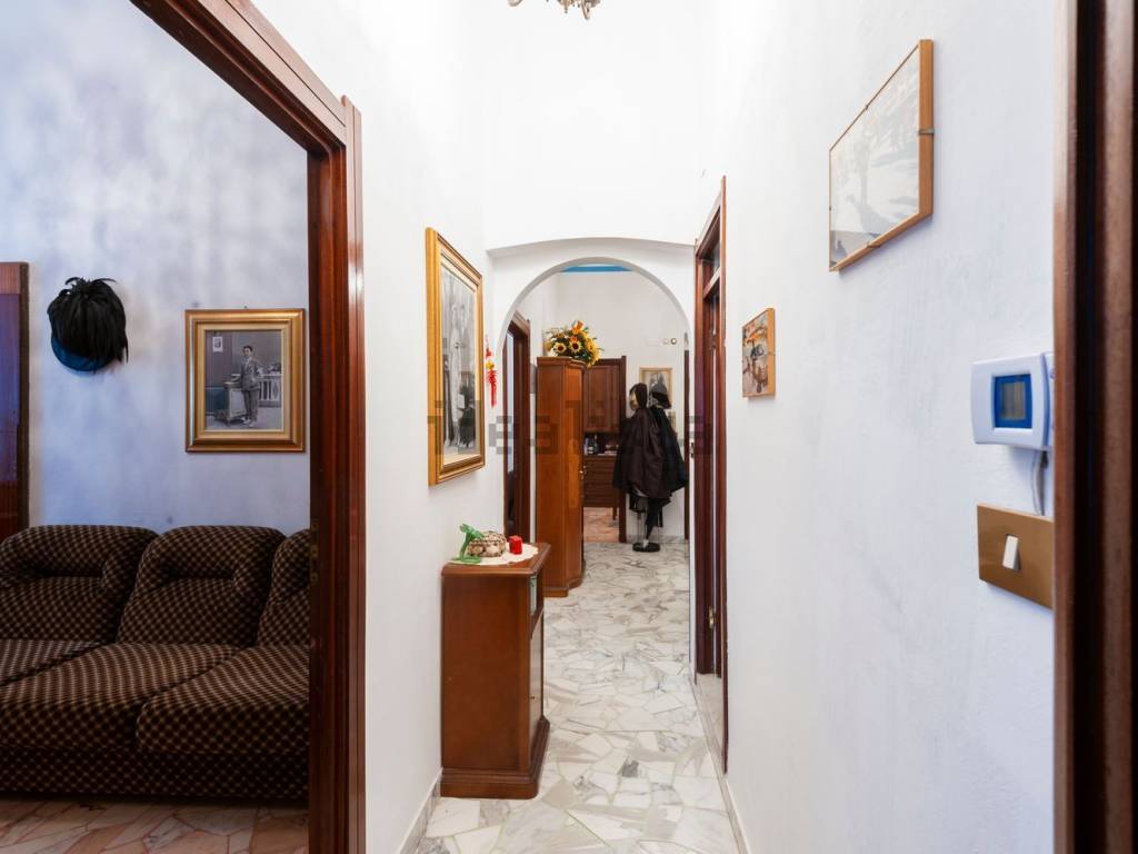 Appartamento a Savona in Via XX settembre - Foto 4
