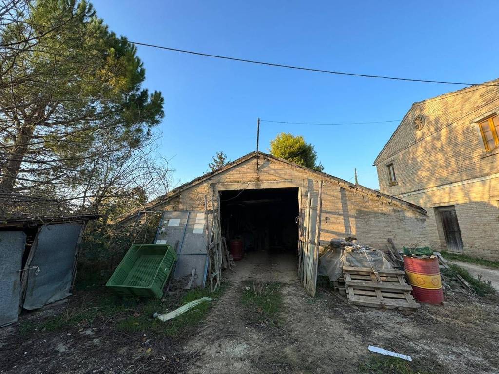 Rustico / casale a Monterubbiano in via San Pietro - Foto 4