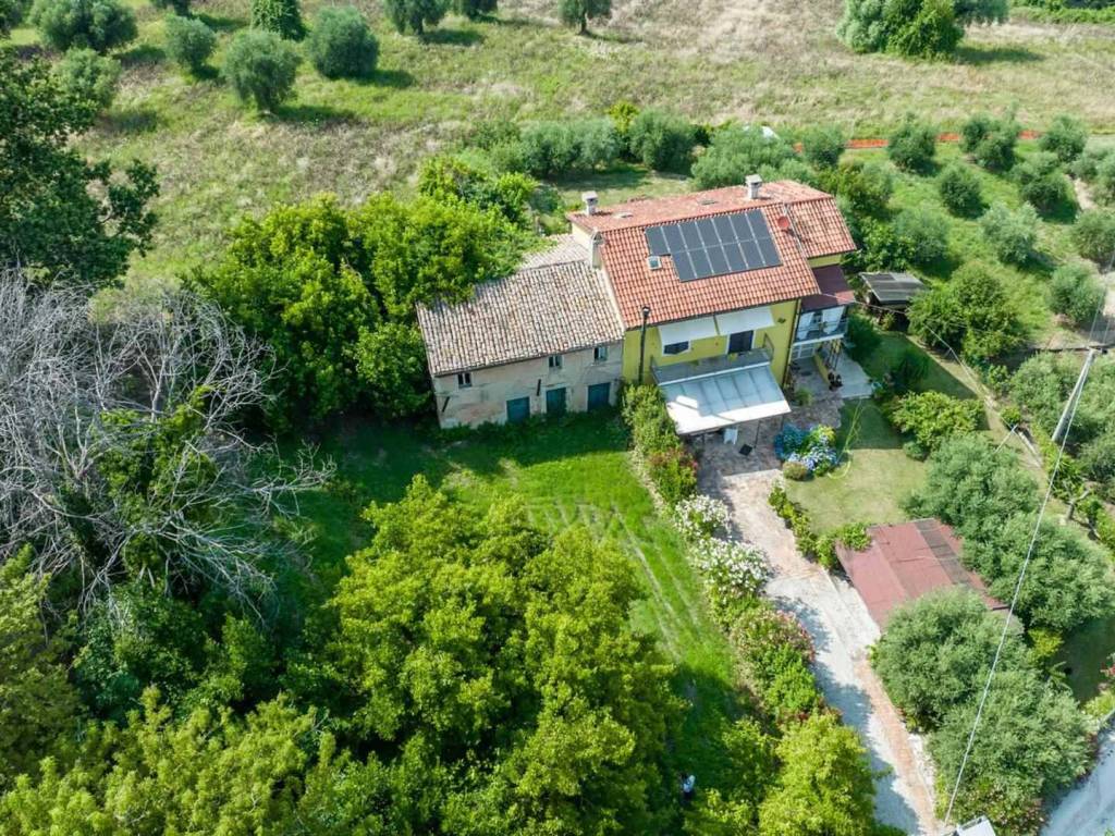 Rustico / casale a Monte san vito in VIA BOCCATINO , 16 - Foto 4