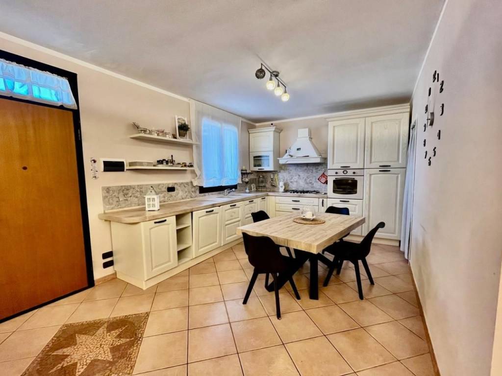 Appartamento a Montaione in Via Salvadori, , 30 - Foto 2