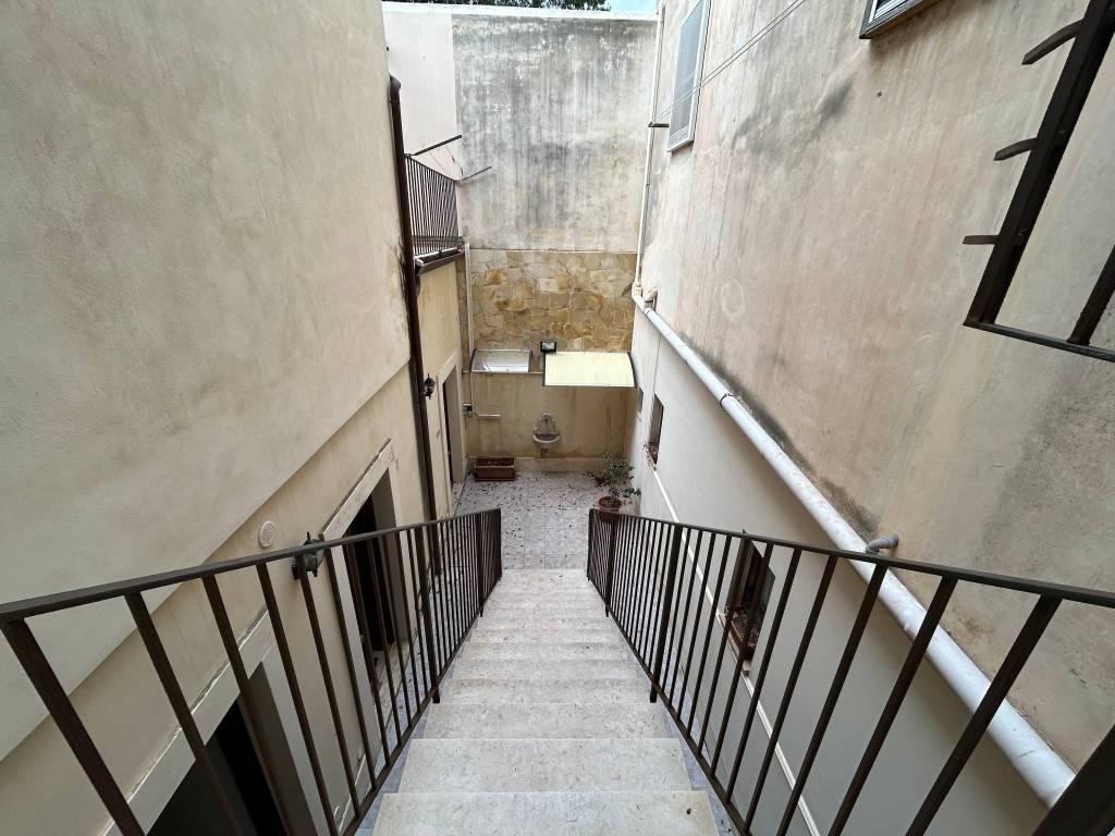 Palazzo / stabile a Siracusa in Via Torino - Foto 4