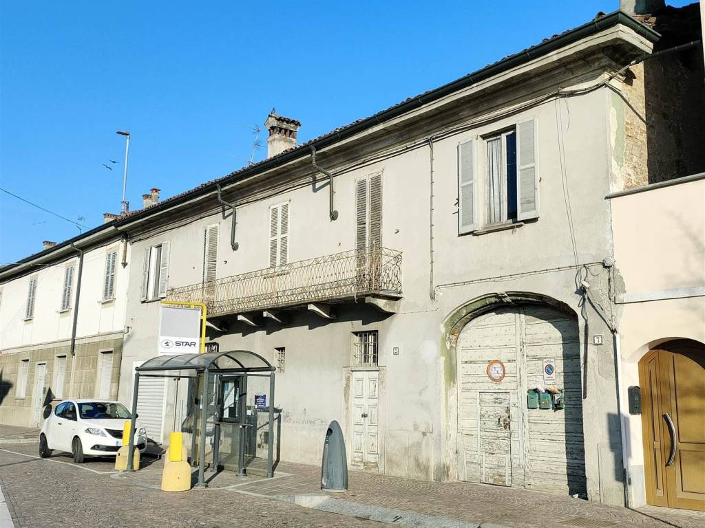 Immobile a Borghetto lodigiano in piazza Vittorio Emanuele - Foto 2