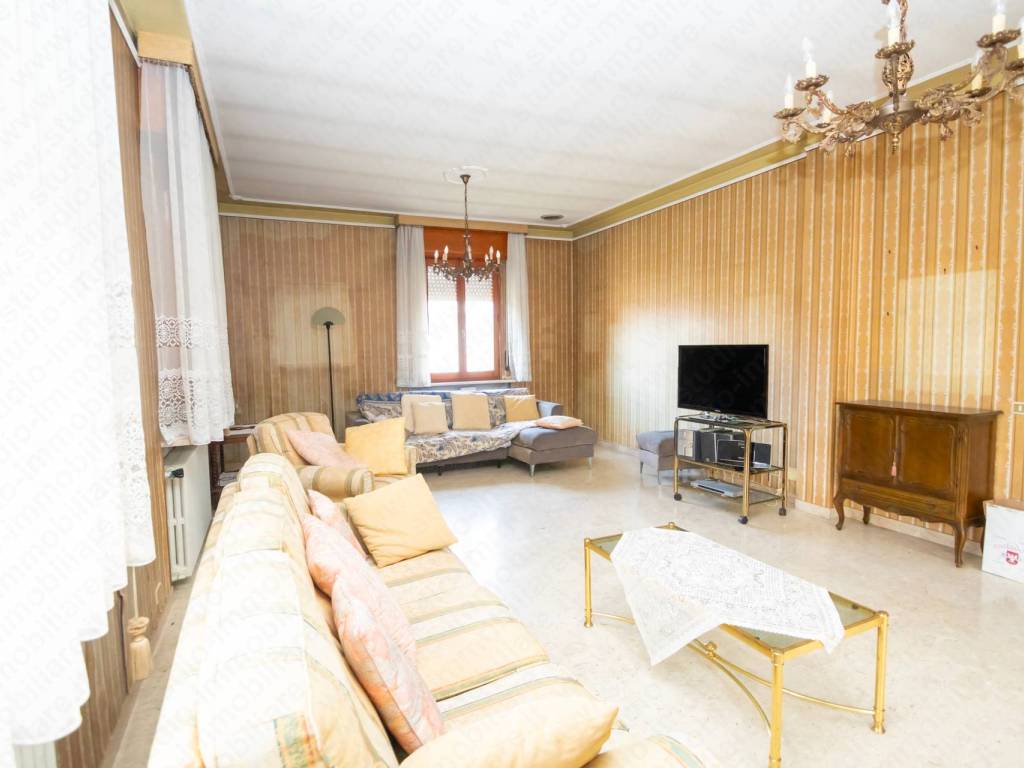 Villa a Ostiglia in Via Don Emilio Caiola, 30 - Foto 3