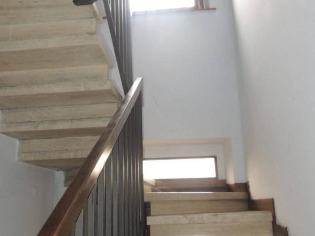 Appartamento a Mantova in Via Alberto Pitentino - Foto 4