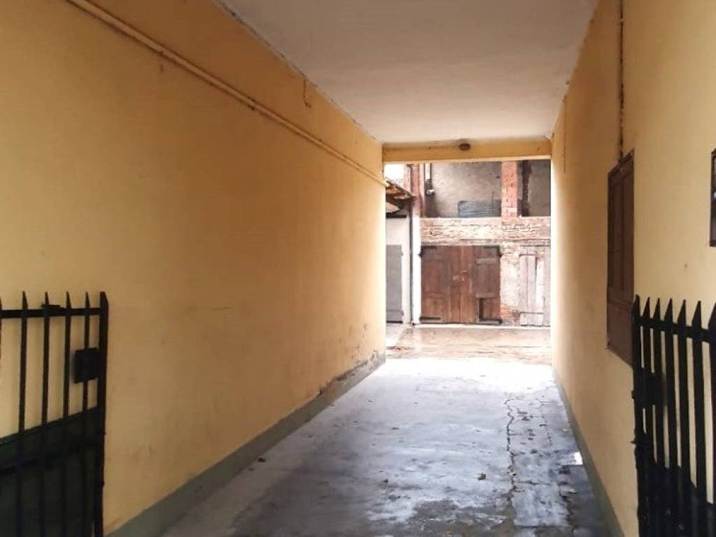 Palazzo / stabile a San giorgio piacentino in Piazza Guglielmo Marconi, 25 - Foto 4