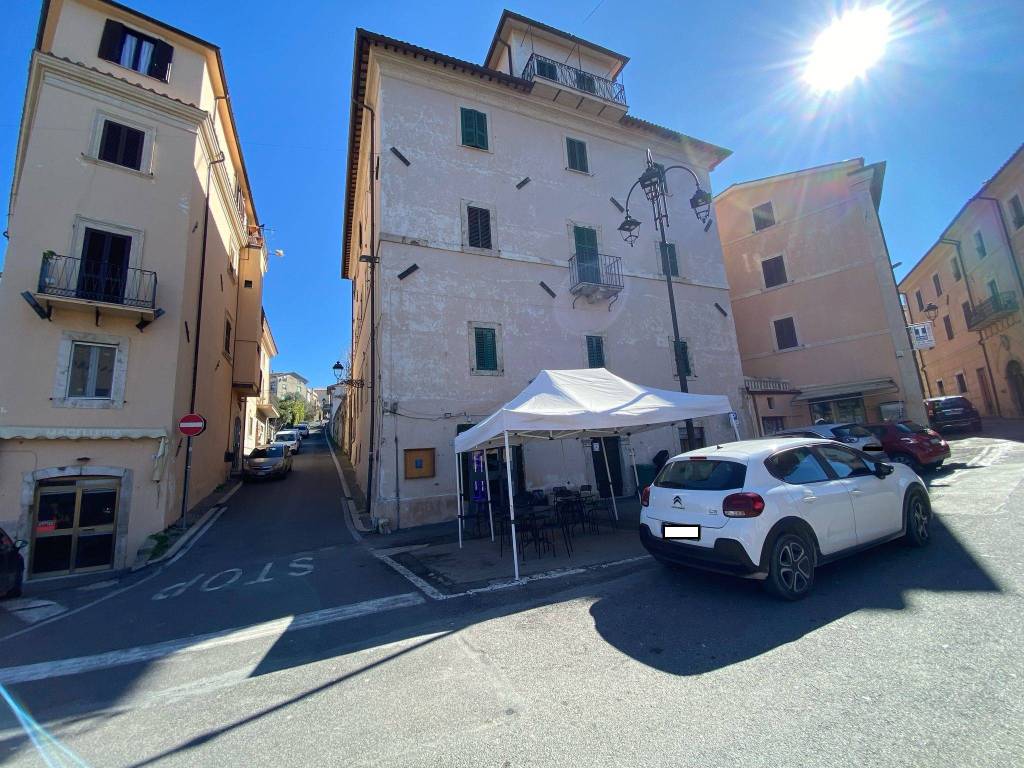 Appartamento a Poggio moiano in Piazza Vittorio Emanuele - Foto 2