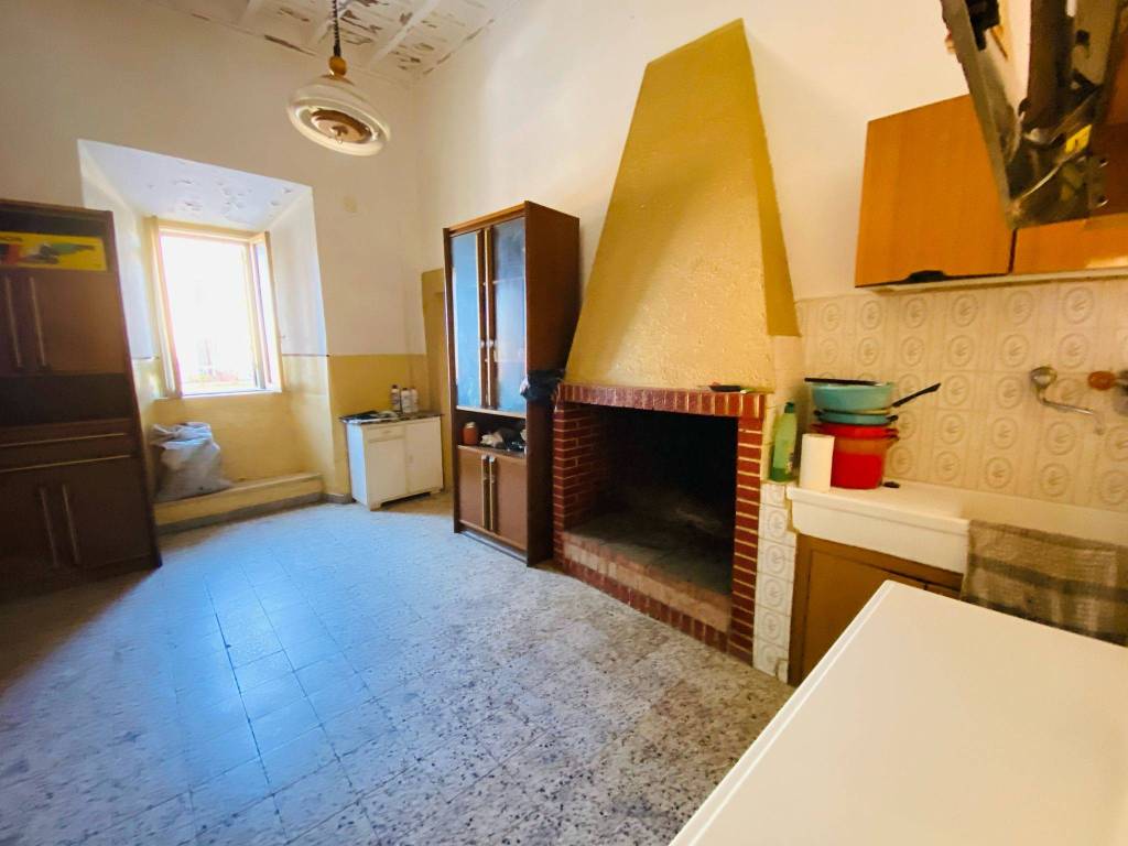 Appartamento a Poggio moiano in Piazza Vittorio Emanuele - Foto 4