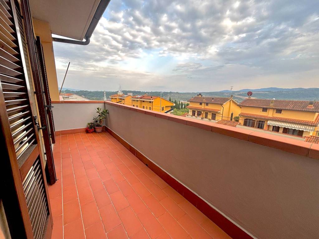 Appartamento a Cavriglia in Via della Costituzione - Foto 2