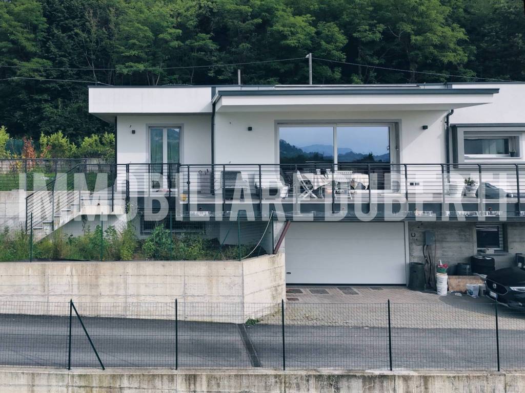 Villa a Gavirate in Via Peppino Rossi - Foto 2