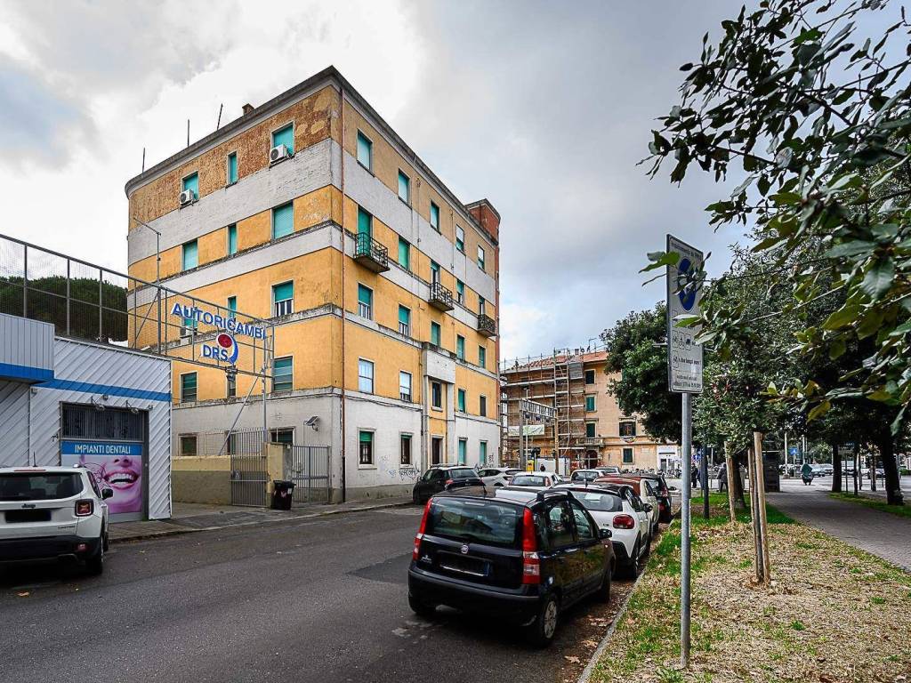 Appartamento a Livorno in Viale Giosuè Carducci - Foto 1