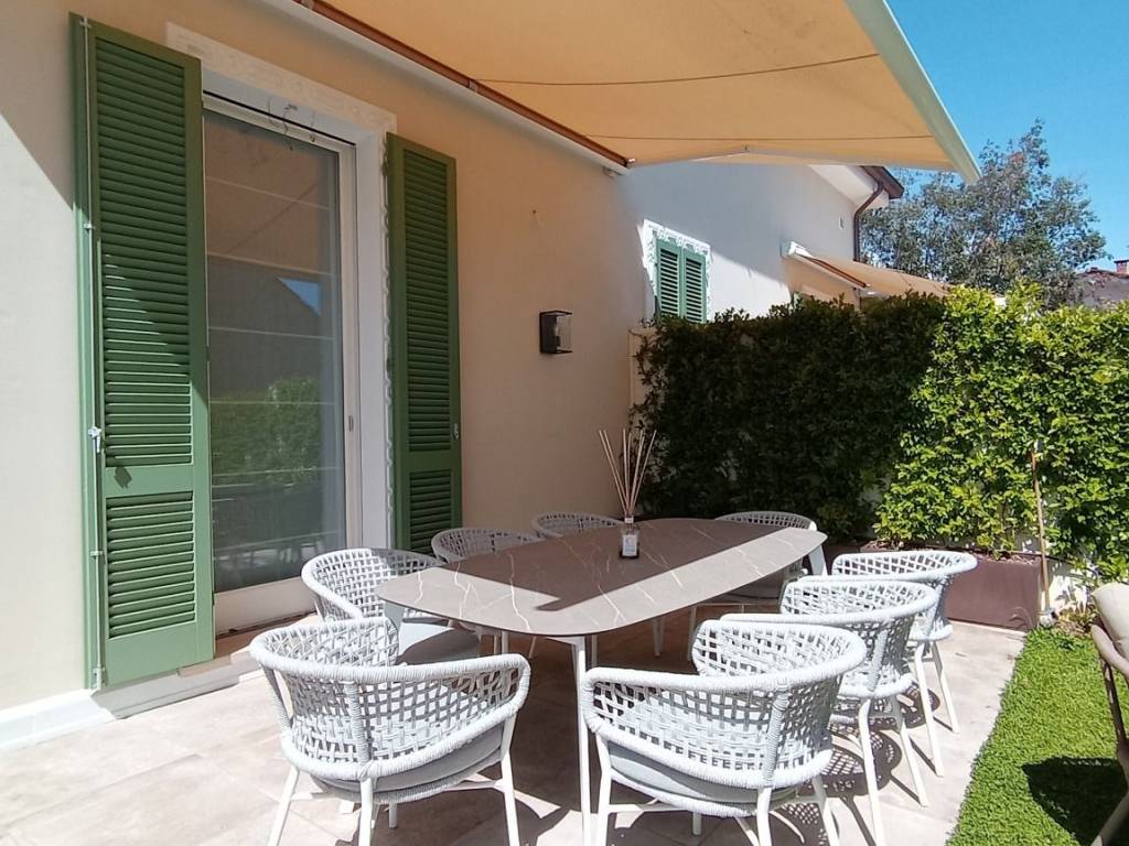 Villa a Pietrasanta in Via Giovanni Pascoli, 15 - Foto 4