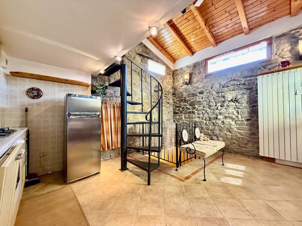Casa indipendente a Imperia in Via Del Canto, 18 - Foto 4