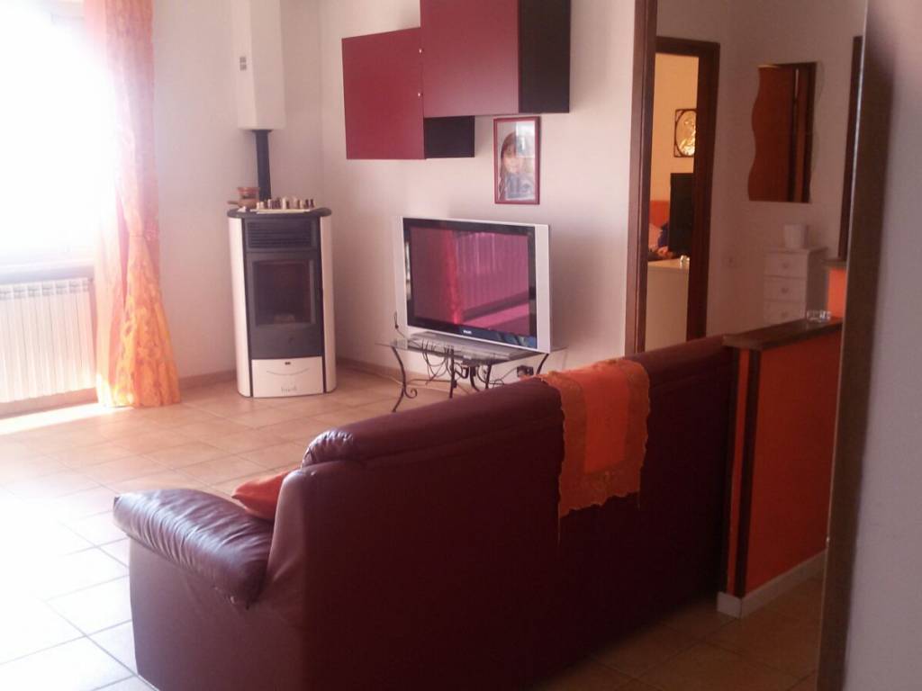 Appartamento a Ronciglione in Viale 5 Giugno - Foto 4