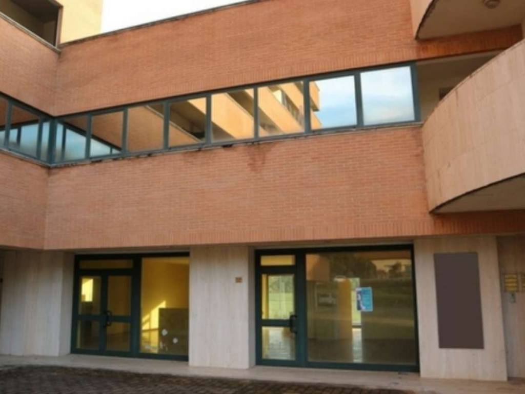 Immobile a Perugia in strada Tuderte 75R-14-16-12-9-7 - Foto 5