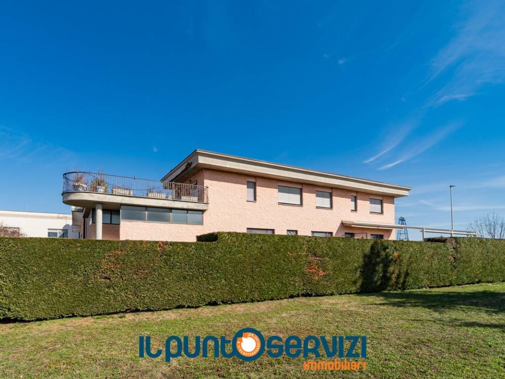 Villa a Cuneo in Via Cascina Colombaro, 57 - Foto 2