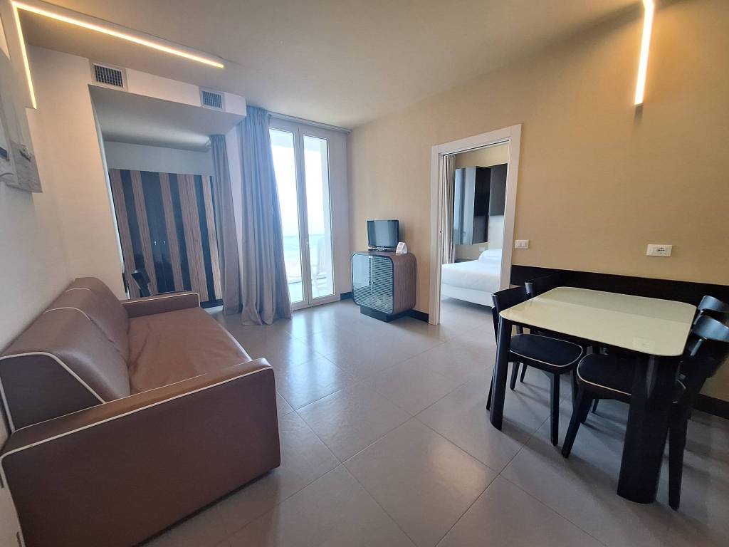 Appartamento a Rimini in Viale Porto Palos, 3 - Foto 2
