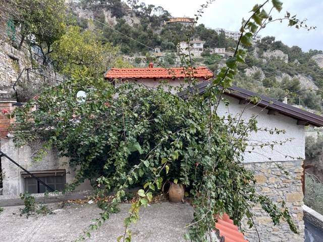 Villa a Ventimiglia in Via della Pace - Foto 3