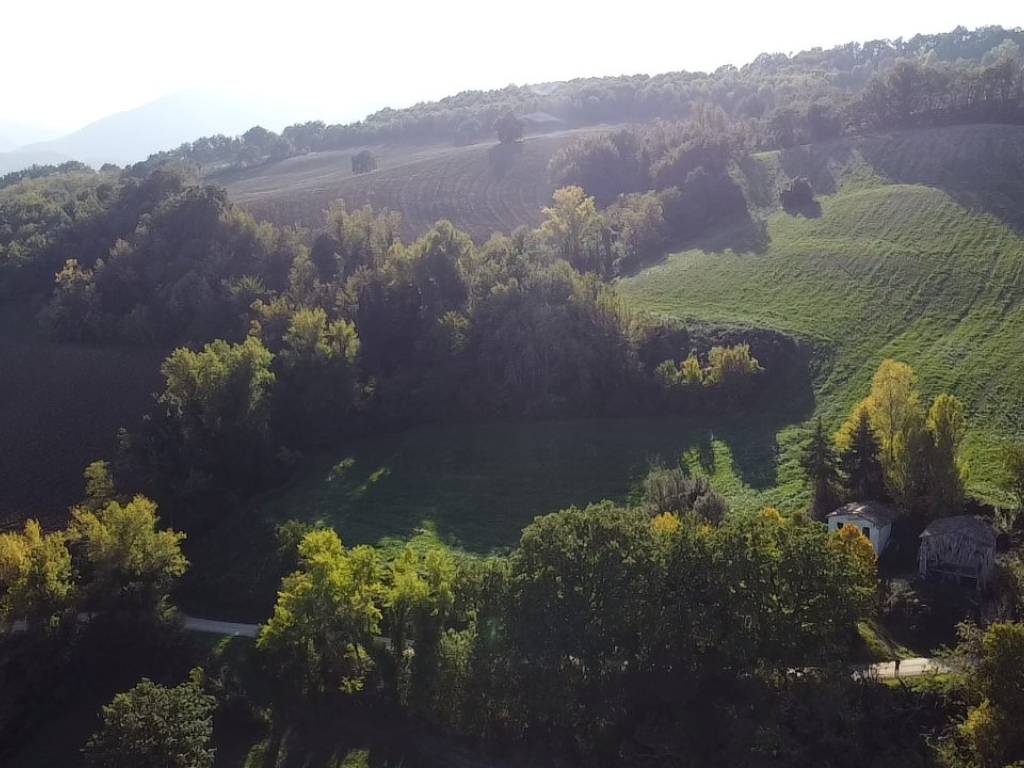 Rustico / casale a Camporotondo di fiastrone in Contrada Palombare, 7 - Foto 2