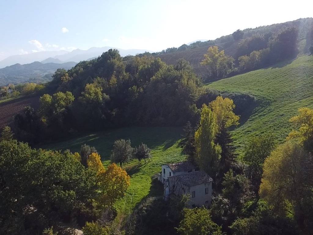 Rustico / casale a Camporotondo di fiastrone in Contrada Palombare, 7 - Foto 4