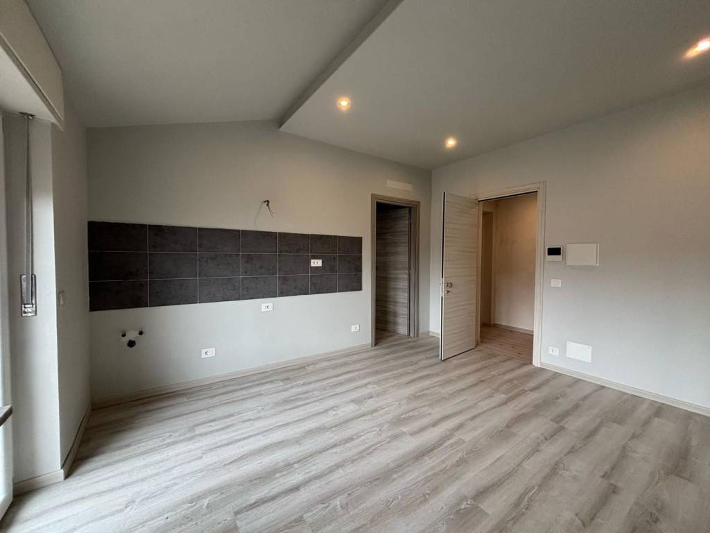 Appartamento a Dogliani in Via Generale Martinengo, 71 - Foto 2
