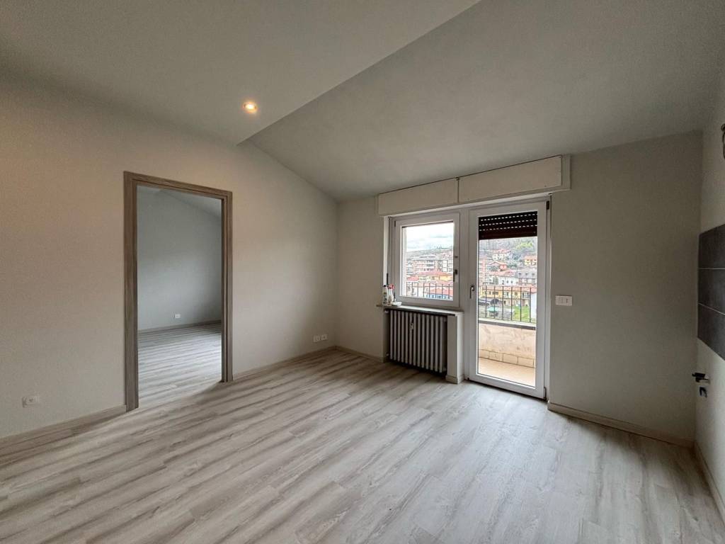 Appartamento a Dogliani in Via Generale Martinengo, 71 - Foto 4