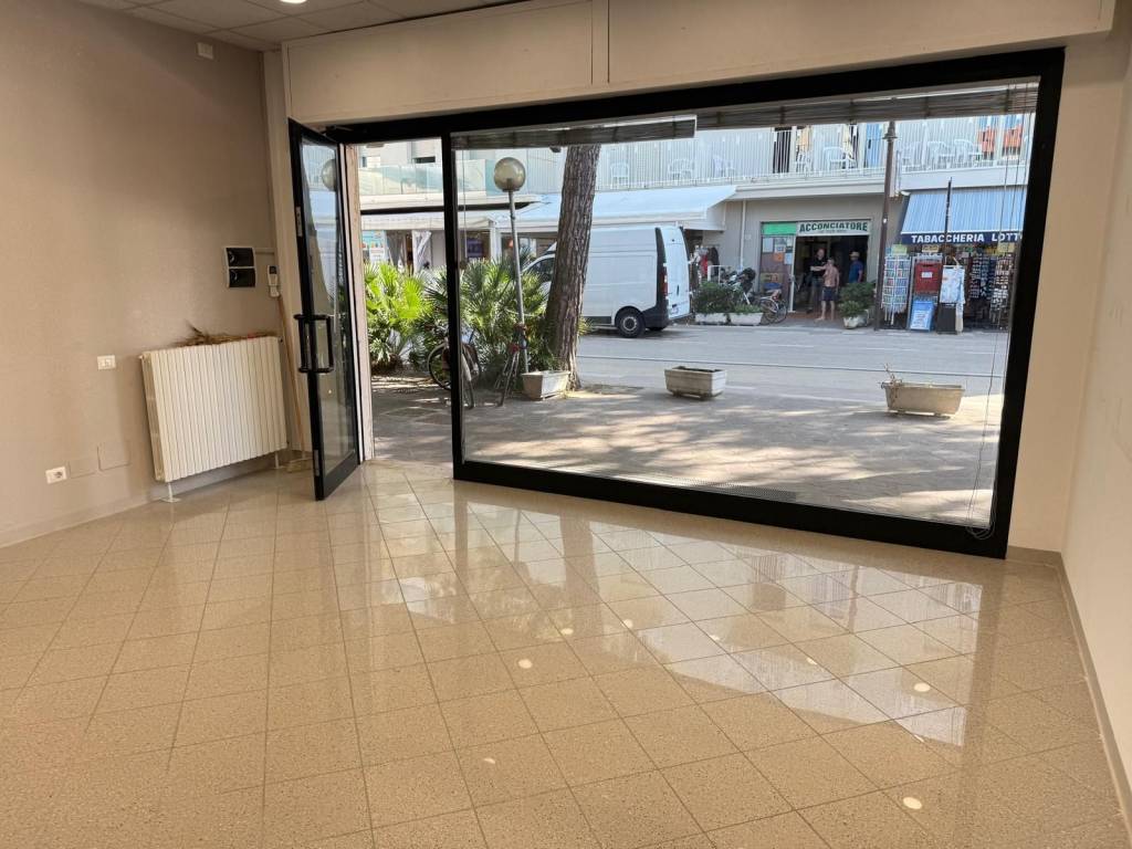 Immobile a Rimini in Viale porto palos - Foto 3