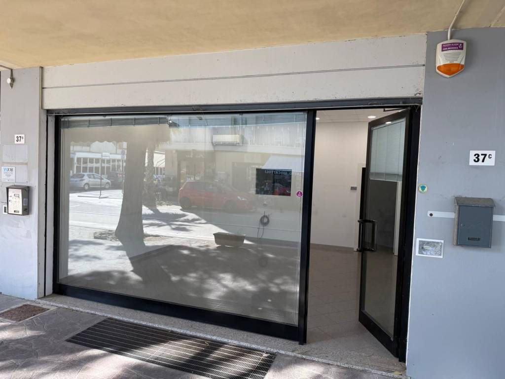 Immobile a Rimini in Viale porto palos - Foto 4