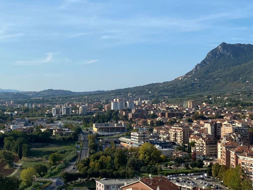 Appartamento a Terni in Via Carlo Alberto Dalla Chiesa - Foto 5