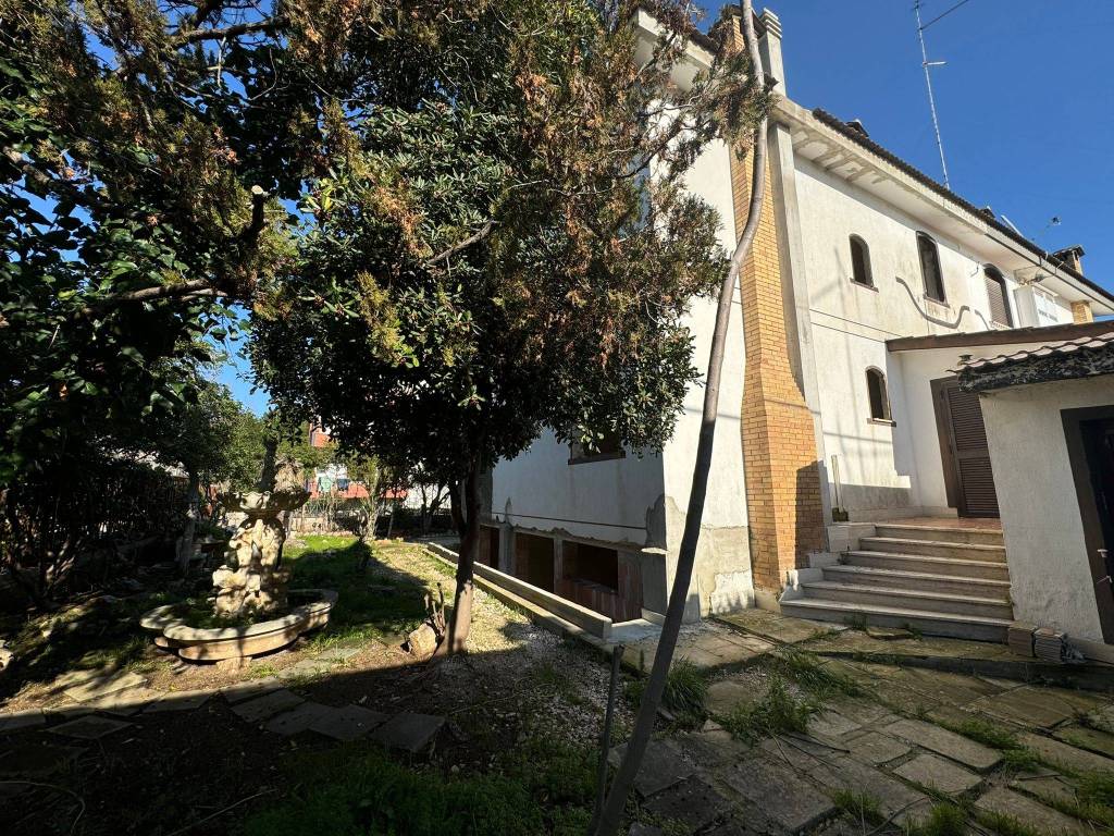 Villa a Bari in Via Nicola dell'Olio - Foto 4