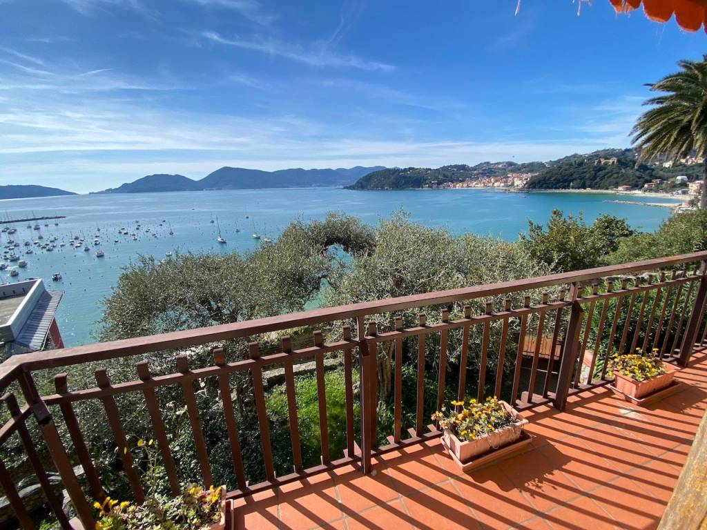 Attico / mansarda a Lerici in Via F. Poggi, 26 - Foto 3