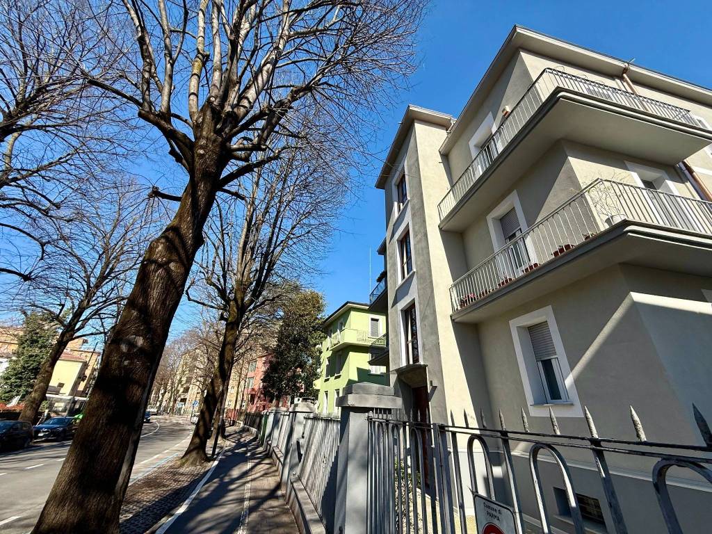 Appartamento a Parma in Viale Duca Alessandro, 30 - Foto 2