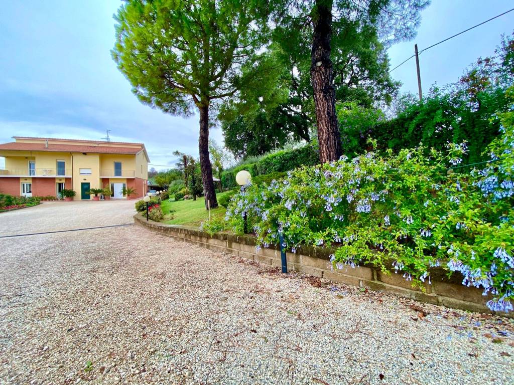 Villa a Recanati in Contrada Sant'Agostino - Foto 3