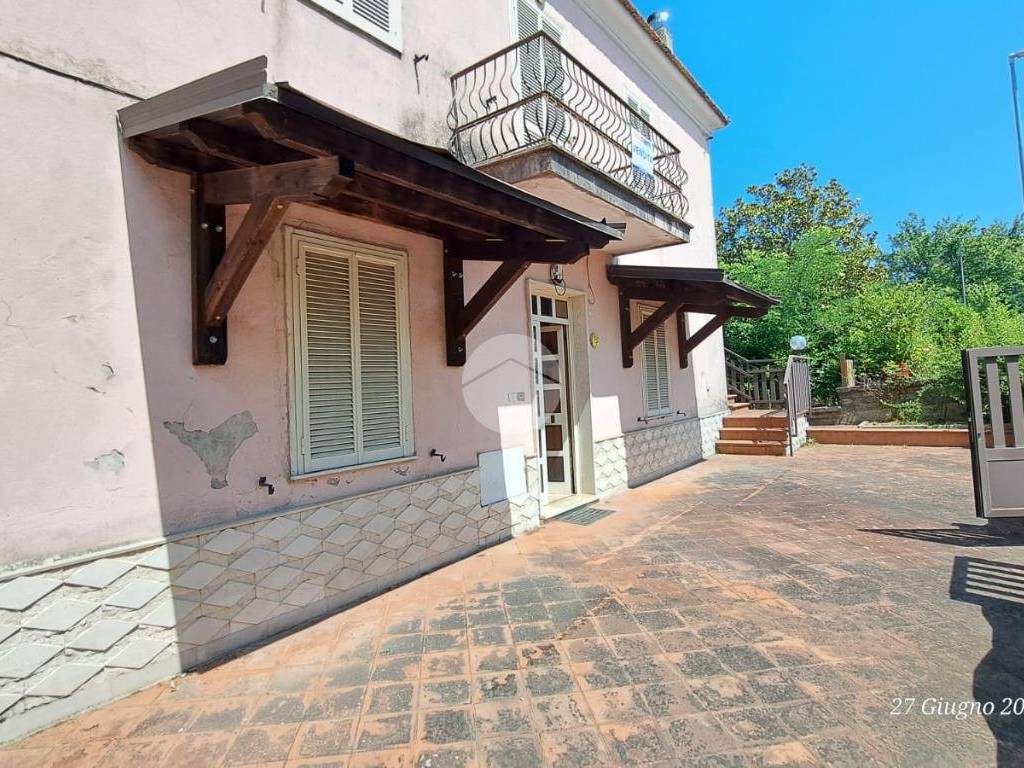 Casa indipendente a Frosinone in Via Ceccano, 102 - Foto 4