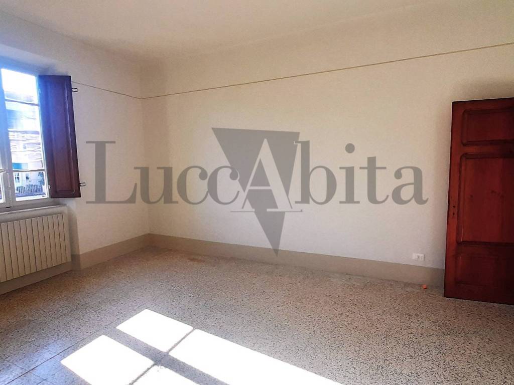 Appartamento a Lucca in Piazza S.Francesco, 18 - Foto 4