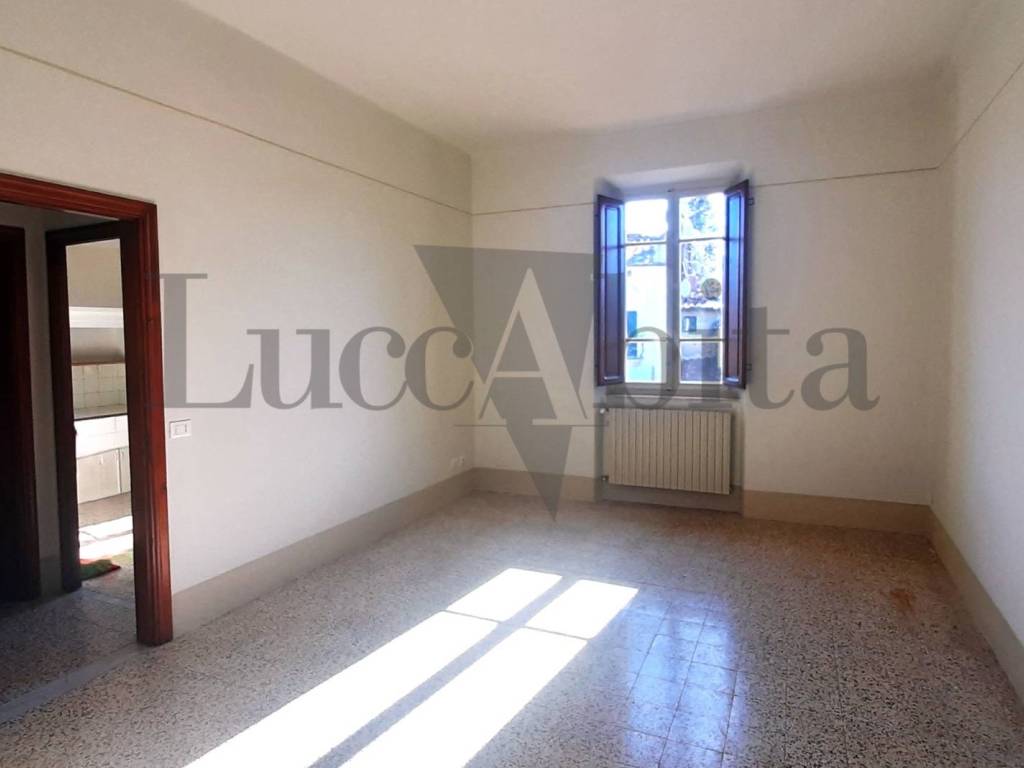 Appartamento a Lucca in Piazza S.Francesco, 18 - Foto 5