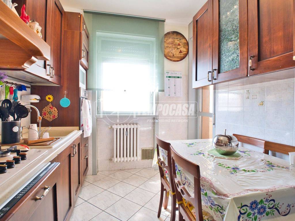 Appartamento a Novara in Via Juvarra - Foto 4