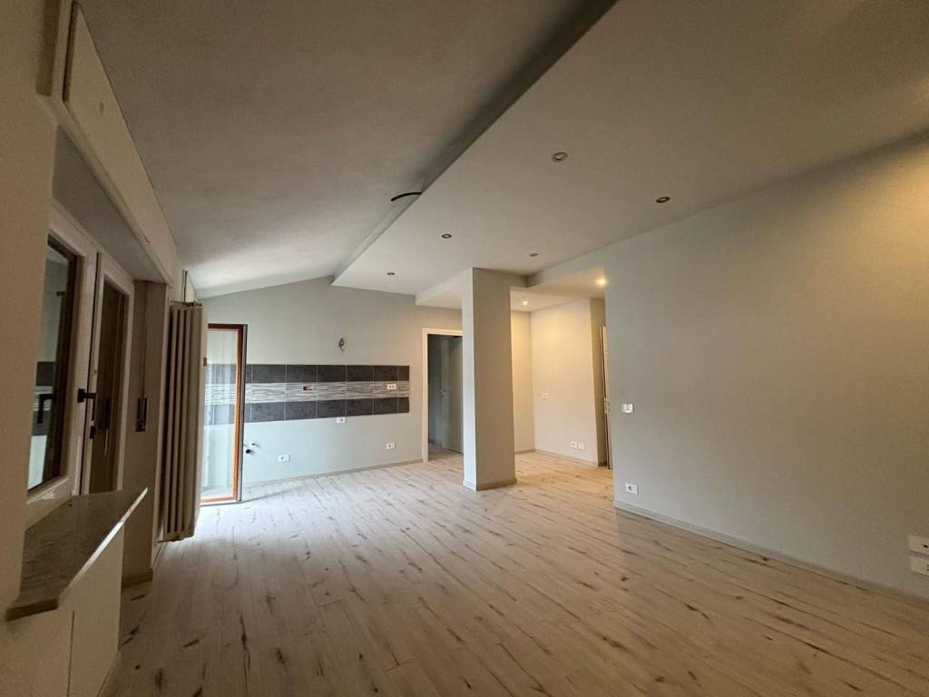 Appartamento a Dogliani in Via Generale Martinengo, 71 - Foto 2