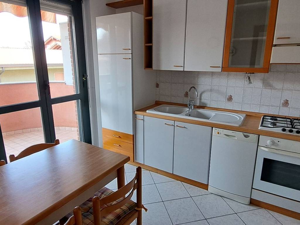 Appartamento a Saronno in Via Bergamo, 116 - Foto 4